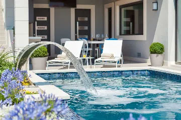 Contemporary Seafront Villa with Heated Pool in Okrug Gornji
