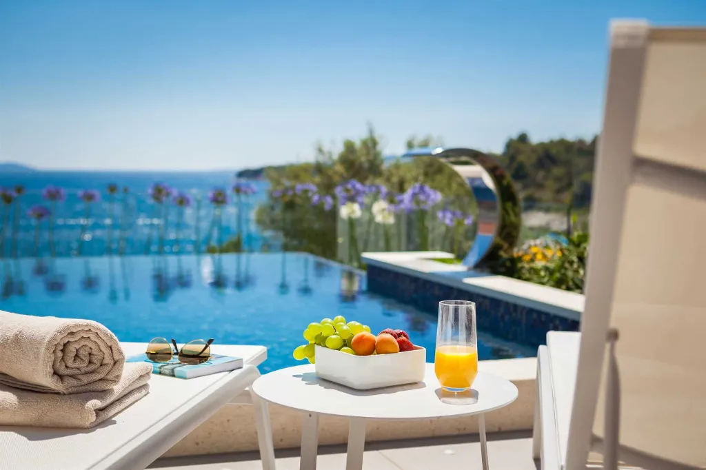 Contemporary Seafront Villa with Heated Pool in Okrug Gornji