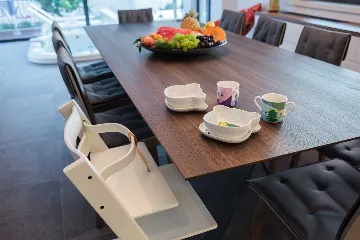 Contemporary Seafront Villa with Heated Pool in Okrug Gornji