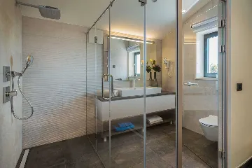 Contemporary Seafront Villa with Heated Pool in Okrug Gornji