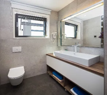 Contemporary Seafront Villa with Heated Pool in Okrug Gornji