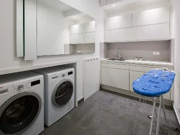 Contemporary Seafront Villa with Heated Pool in Okrug Gornji