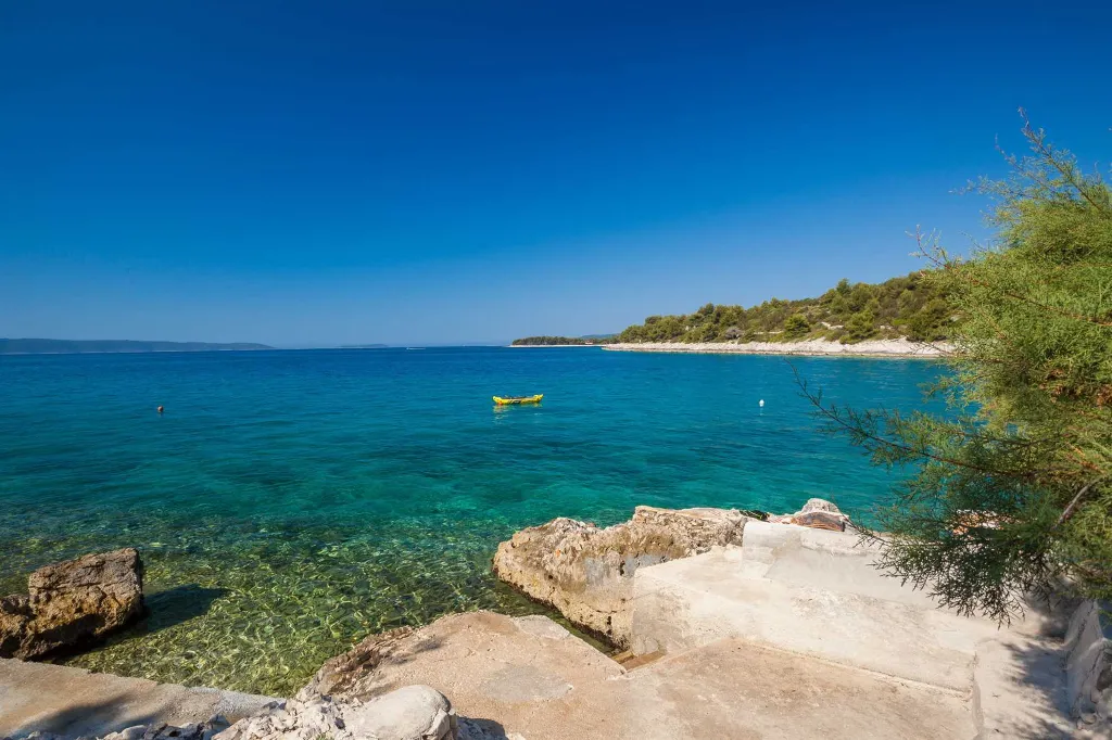 Contemporary Seafront Villa with Heated Pool in Okrug Gornji