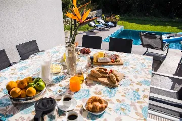 Modern Villa with Pool near Dubrovnik, Mlini