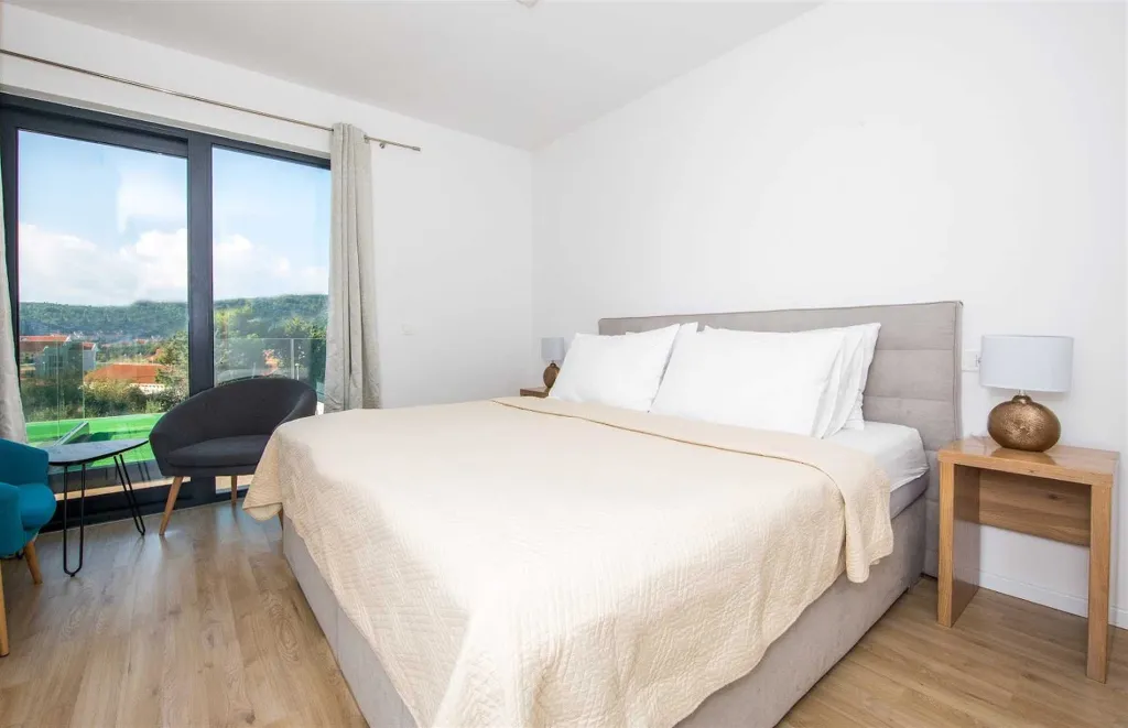Modern Villa with Pool near Dubrovnik, Mlini
