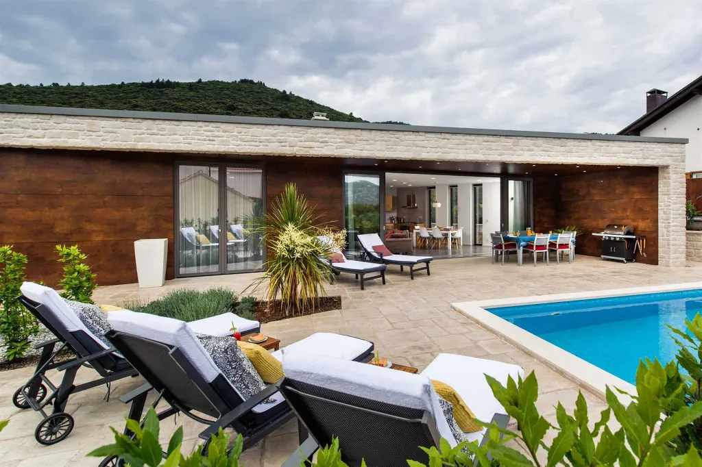 Modern Villa with Pool and Mooring in Korčula