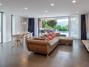 Modern Villa with Pool and Mooring in Korčula