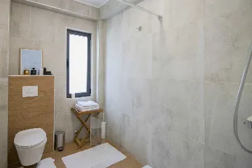 Modern Seaview Villa with Pool in Podstrana