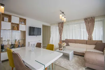 Modern Seaview Villa with Pool in Podstrana