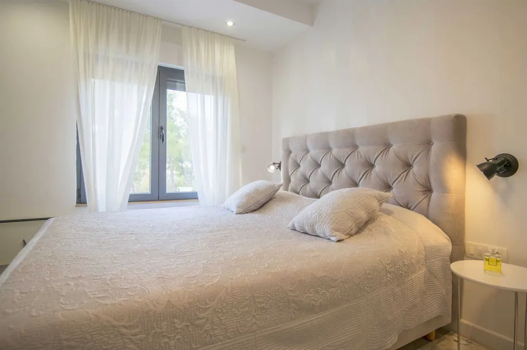 Modern Seaview Villa with Pool in Podstrana