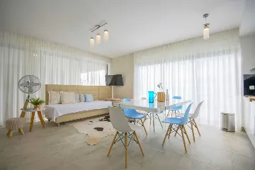 Modern Seaview Villa with Pool in Podstrana