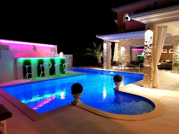 Contemporary Villa with Pool in Umag