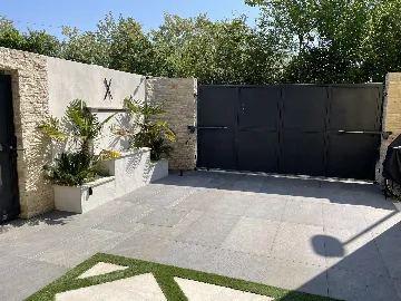 Contemporary Villa with Pool in Umag