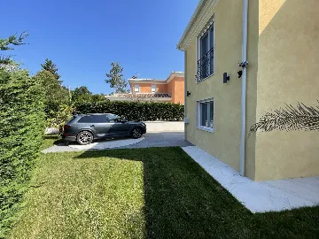 Contemporary Villa with Pool in Umag