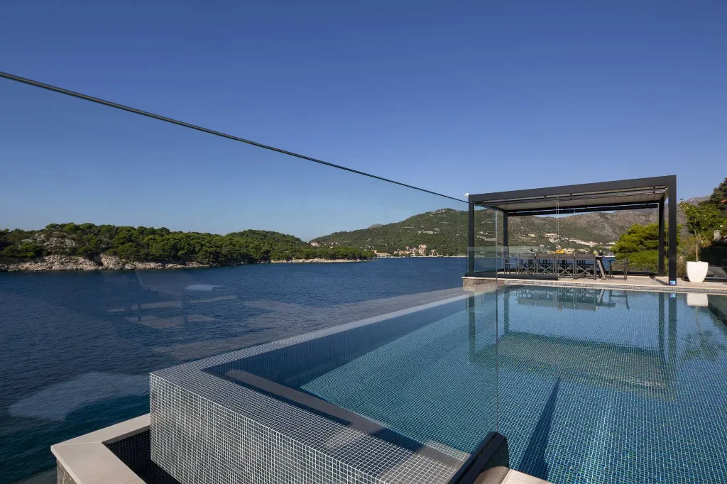 Seafront Serenity Villa with Infinity Pool, Štikovica