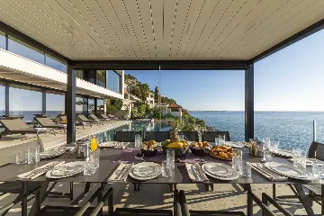 Seafront Serenity Villa with Infinity Pool, Štikovica