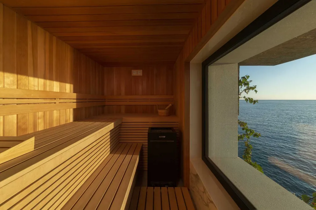 Seafront Serenity Villa with Infinity Pool, Štikovica