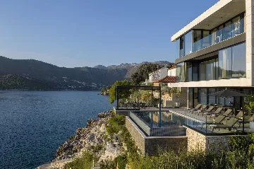 Seafront Serenity Villa with Infinity Pool, Štikovica