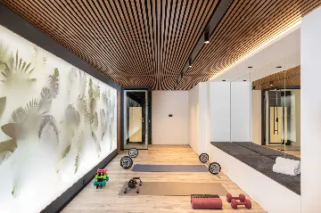 Seafront Serenity Villa with Infinity Pool, Štikovica