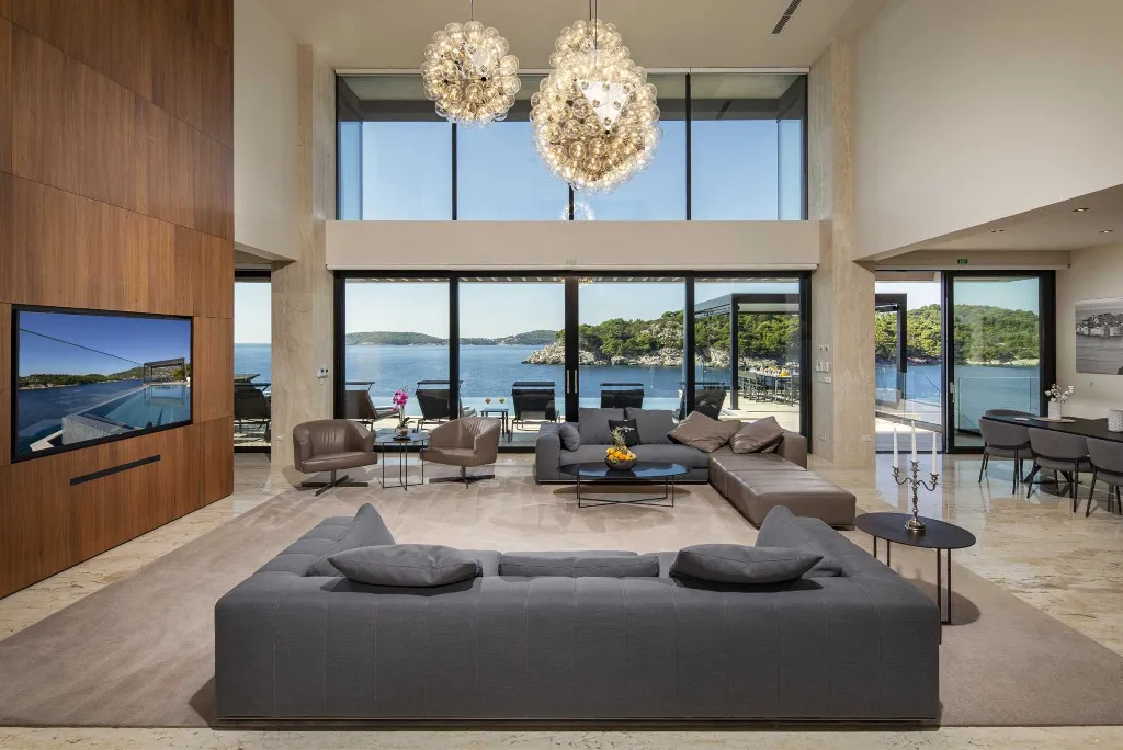 Seafront Serenity Villa with Infinity Pool, Štikovica