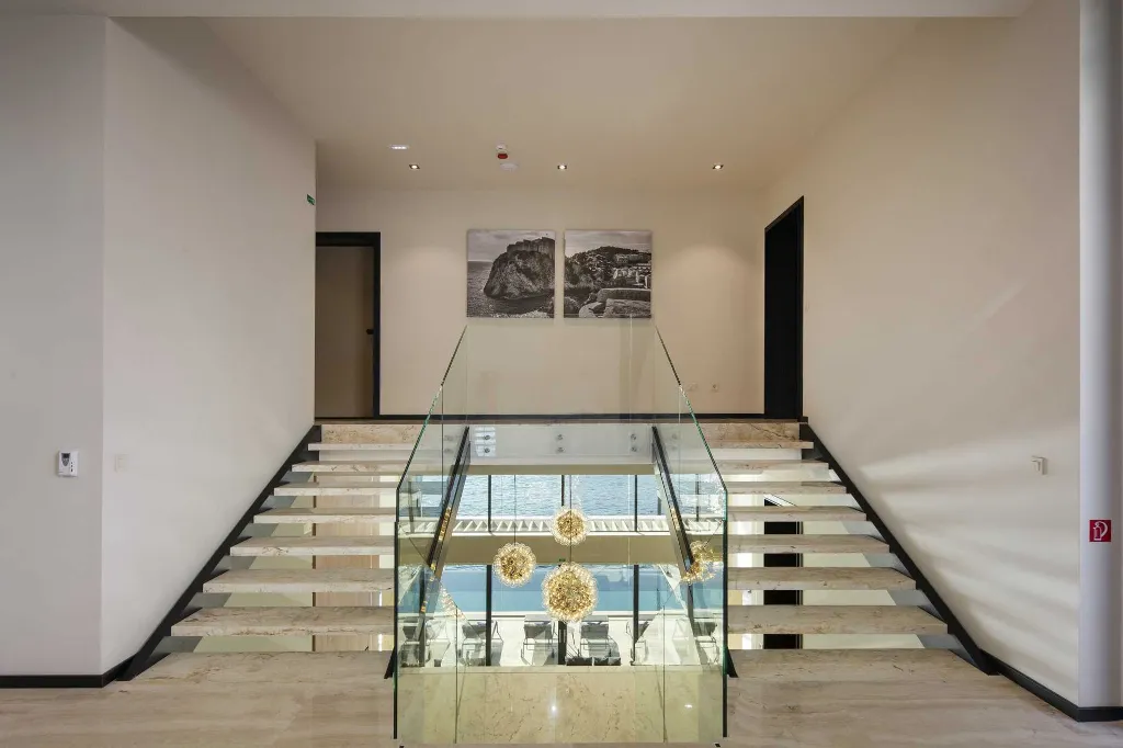 Seafront Serenity Villa with Infinity Pool, Štikovica