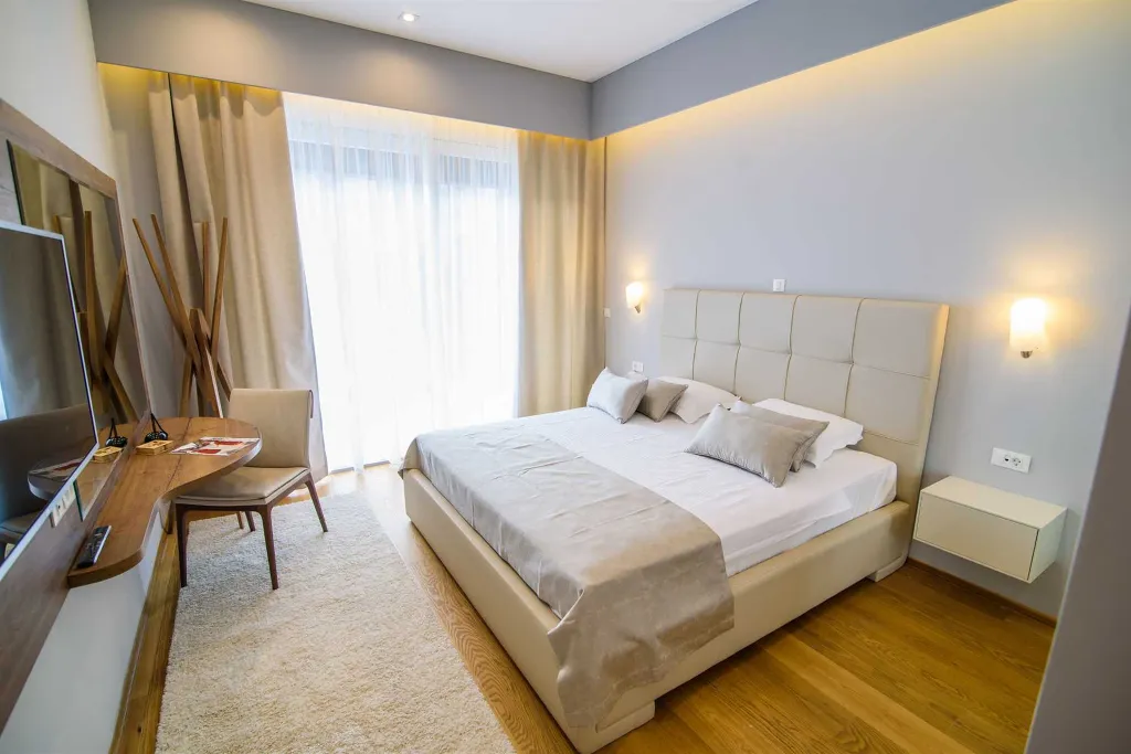 Contemporary Seaside Villa with Infinity Pool in Štikovica