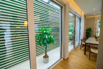 Contemporary Seaside Villa with Infinity Pool in Štikovica