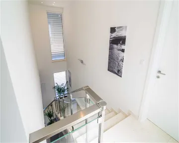 Contemporary Seaside Villa with Infinity Pool in Štikovica