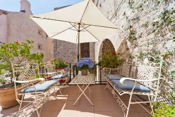 Chic One-Bedroom Apartment in Central Dubrovnik