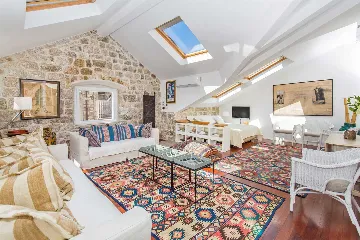 Chic One-Bedroom Apartment in Central Dubrovnik