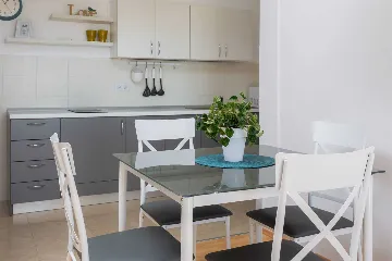 Modern Family Villa with Heated Pool in Kaštel Gomilica