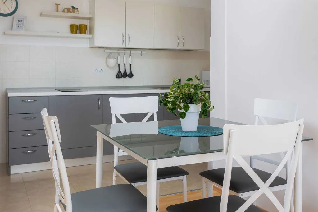 Modern Family Villa with Heated Pool in Kaštel Gomilica