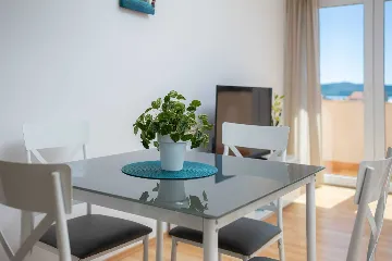 Modern Family Villa with Heated Pool in Kaštel Gomilica