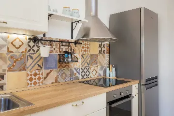 Modern Family Villa with Heated Pool in Kaštel Gomilica