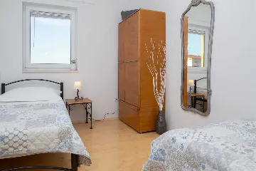 Modern Family Villa with Heated Pool in Kaštel Gomilica