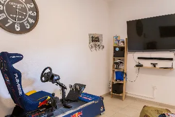 Modern Family Villa with Heated Pool in Kaštel Gomilica