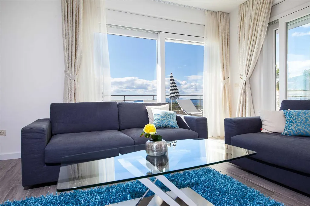 Contemporary Villa Retreat With Heated Pool, Makarska