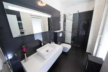 Contemporary Villa Retreat With Heated Pool, Makarska