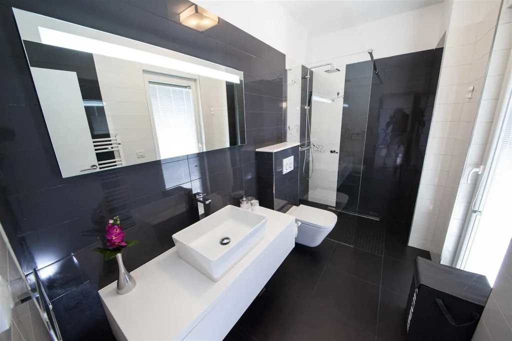 Contemporary Villa Retreat With Heated Pool, Makarska