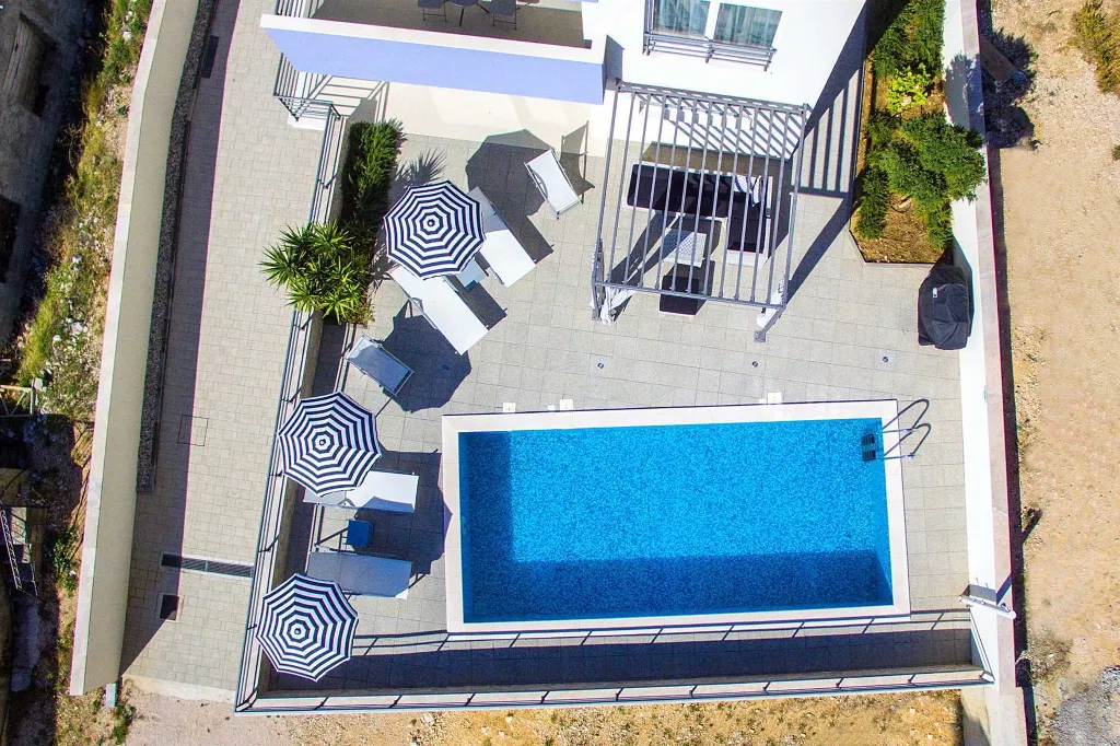 Modern Villa with Pool in Makarska