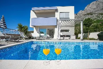 Modern Villa with Pool in Makarska