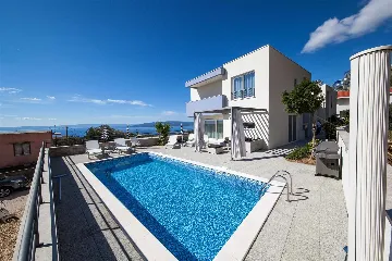 Modern Villa with Pool in Makarska