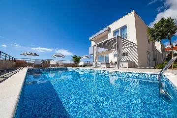 Modern Villa with Pool in Makarska