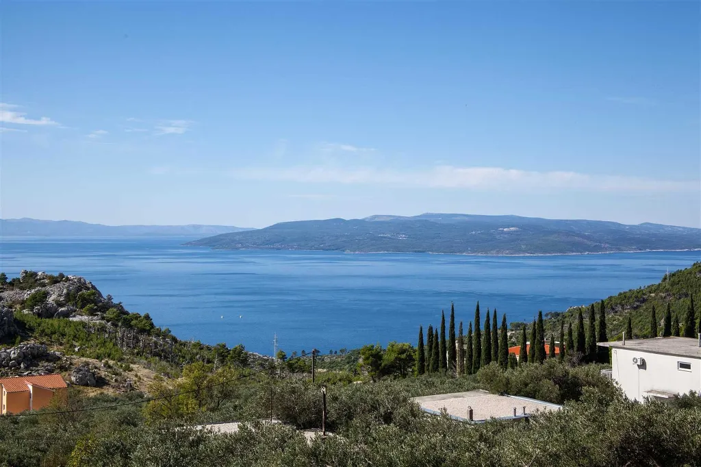 Modern Villa with Pool in Makarska