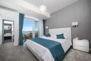 Modern Villa with Pool in Makarska