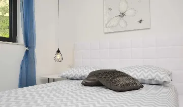 Modern 4-Bedroom Villa with Heated Pool in Makarska