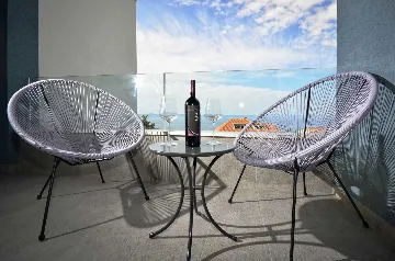 Modern 4-Bedroom Villa with Heated Pool in Makarska