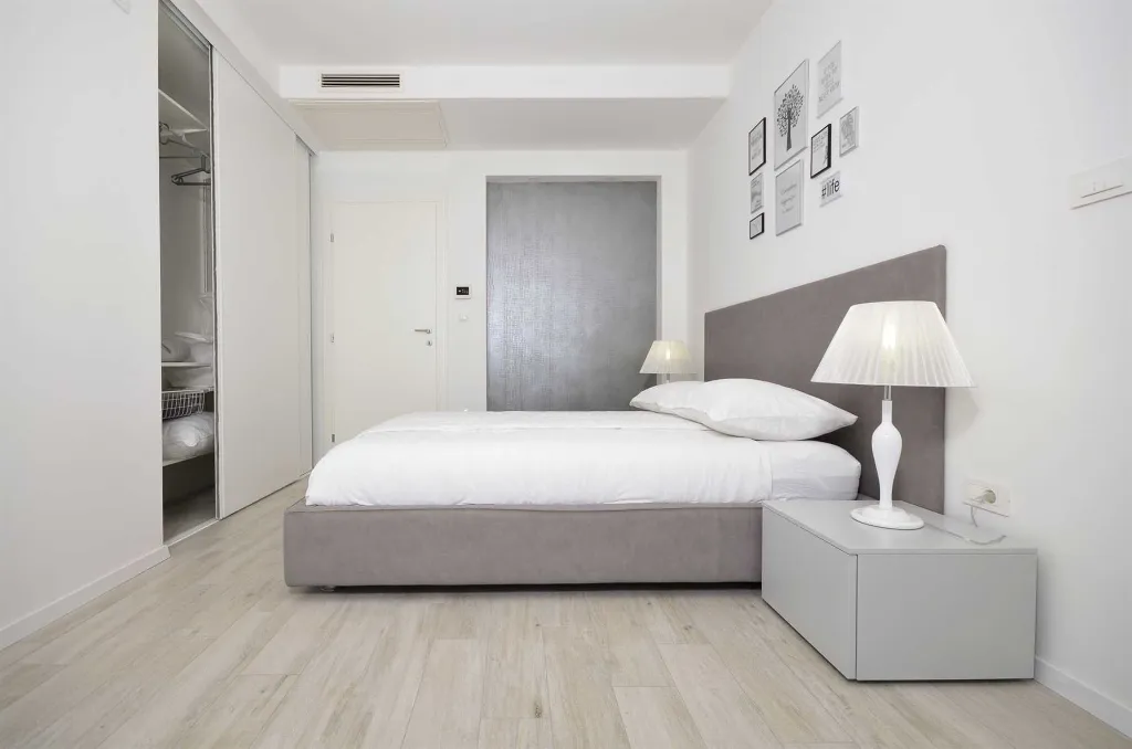Modern 4-Bedroom Villa with Heated Pool in Makarska