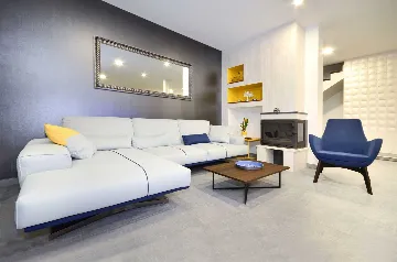 Modern 4-Bedroom Villa with Heated Pool in Makarska