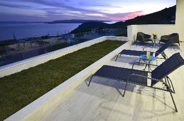 Modern 4-Bedroom Villa with Heated Pool in Makarska